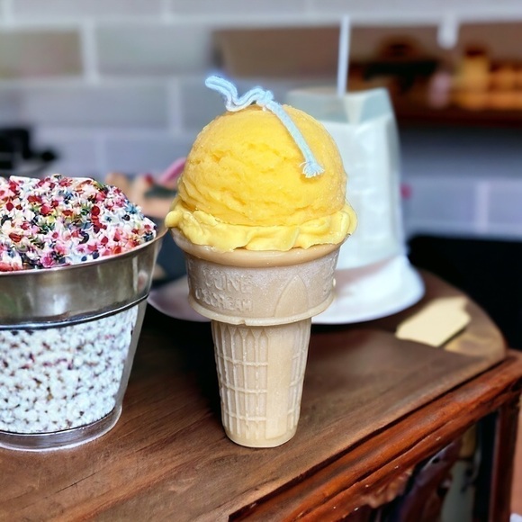 ⚠️SALE Candle / Handmade Yellow Ice Cream Cone Shaped Soy Wax Candle SEND OFFERS - Picture 5 of 5